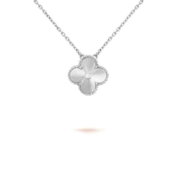 VCA CLOVER 15MM DIAMOND LASER NECKLACE SILVER