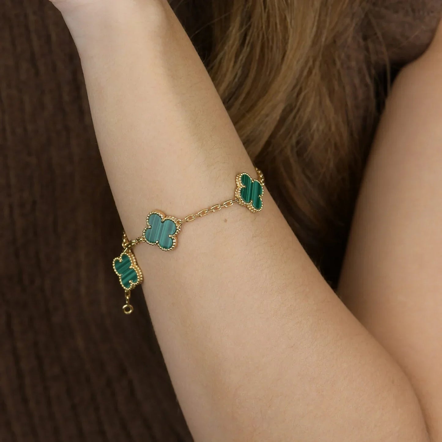 VCA CLOVER 5 MOTIF MALACHITE BRACELET COLLECTION