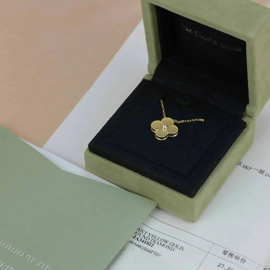 VCA CLOVER 15MM DIAMOND GOLD MOTHER OF PEARL NECKLACE