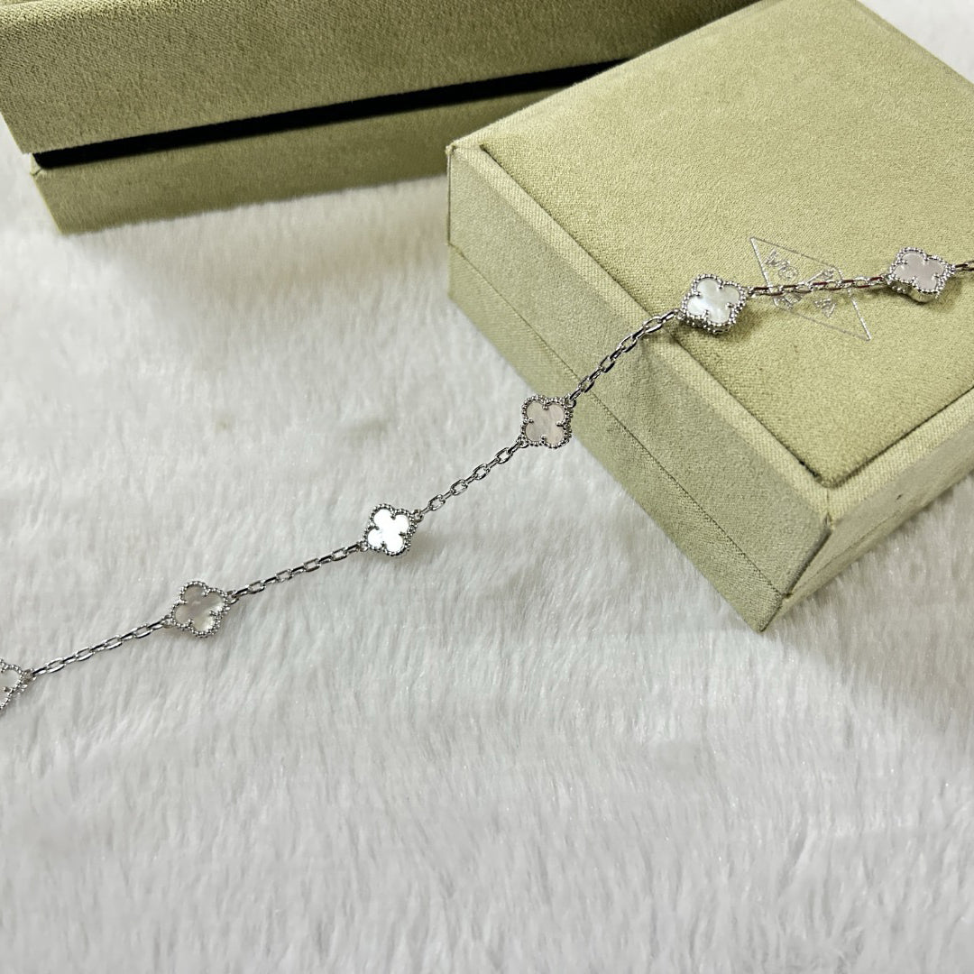 VCA CLOVER 6 MOTIF WHITE MOP BRACELET