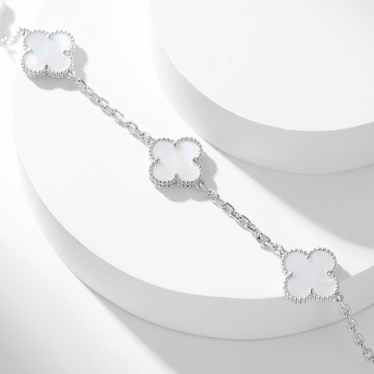 VCA CLOVER 10 MOTIFS WHITE MOTHER OF PEARL NECKLACE