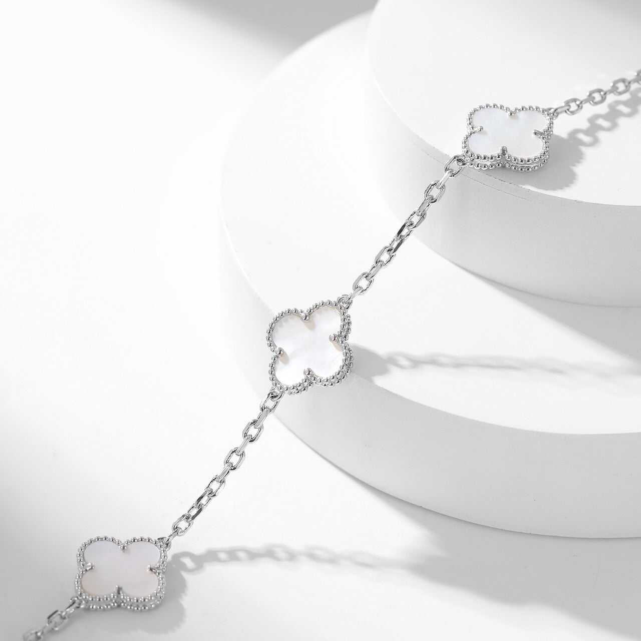 VCA CLOVER 10 MOTIFS WHITE MOTHER OF PEARL NECKLACE