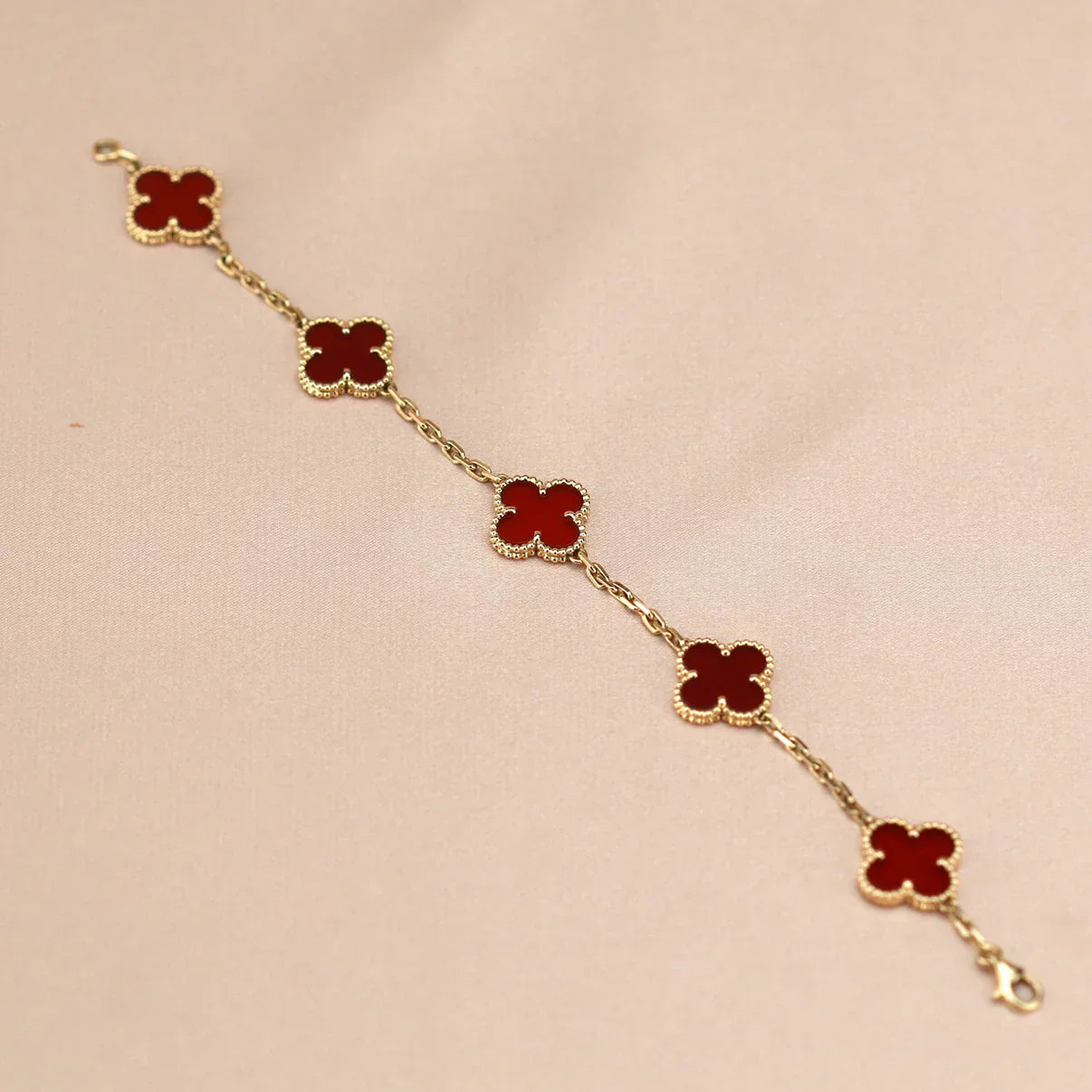 VCA CLOVER 5 MOTIF RED CORNELIAN BRACELET COLLECTION