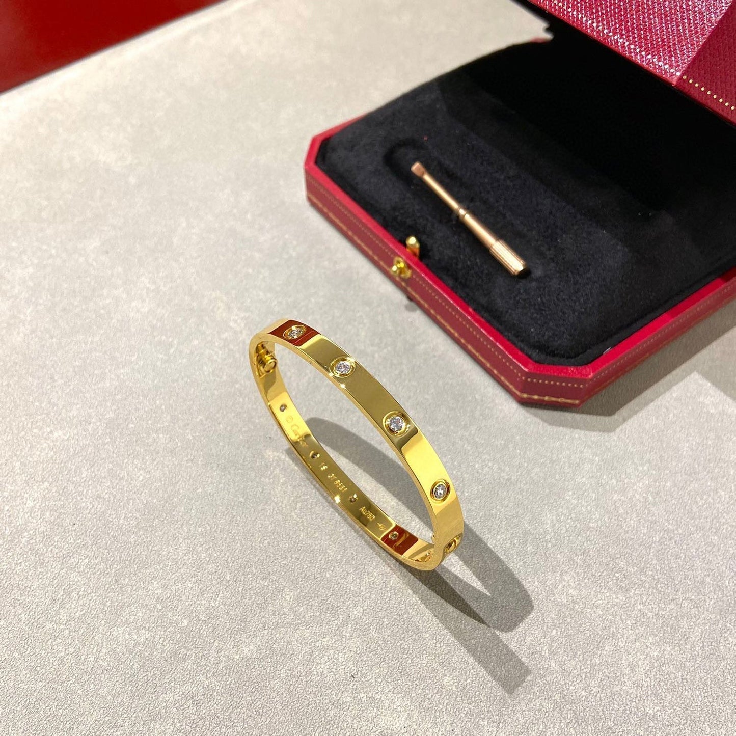 CARTIER LOVE BRACELET 6.1MM 10 DIAMONDS