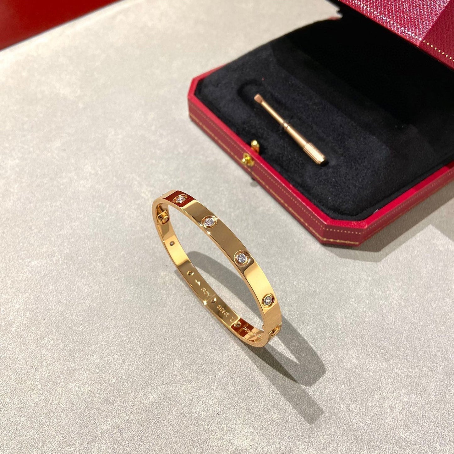 CARTIER LOVE BRACELET 6.1MM 10 DIAMONDS