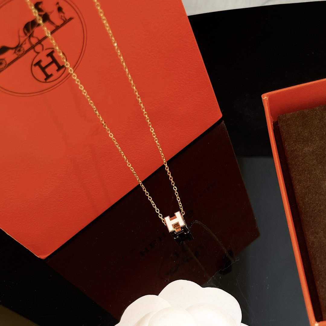 HERMES H WHITE SQUARE GOLD NECKLACE