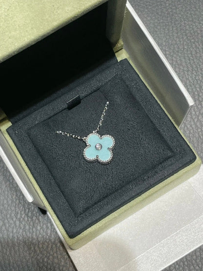 VCA CLOVER 1 DIAMOND LIGHT BLUE SILVER NECKLACE