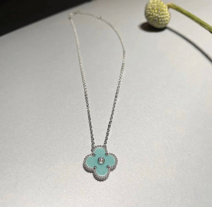 VCA CLOVER 1 DIAMOND LIGHT BLUE SILVER NECKLACE
