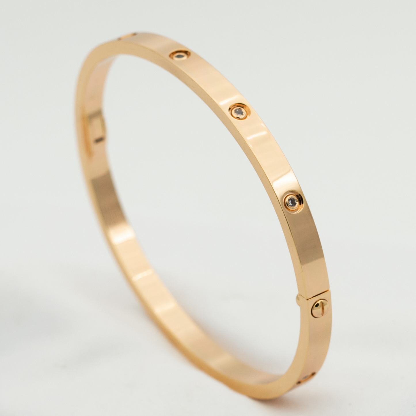CARTIER LOVE BRACELET 3.65MM 10 DIAMONDS