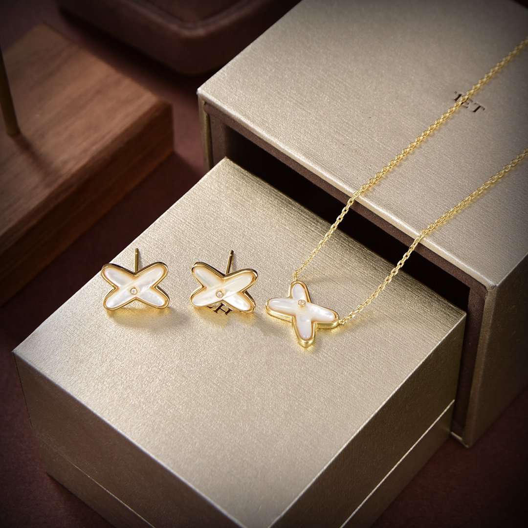 CHAUMET JEUX DE WHITE MOP GOLD DIAMOND EARRINGS