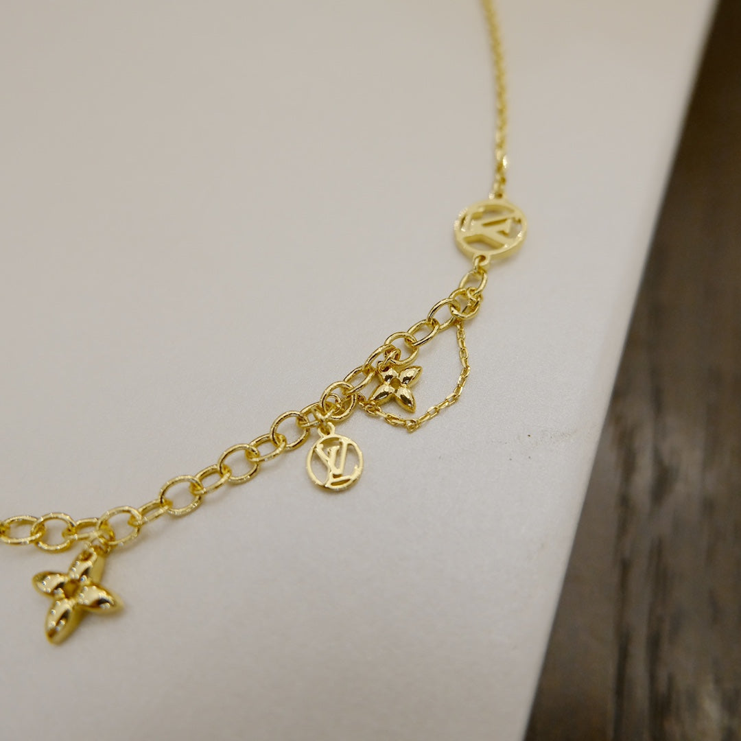 LOUIS VUITTON BLOOMING SUPPLE NECKLACE BRASS