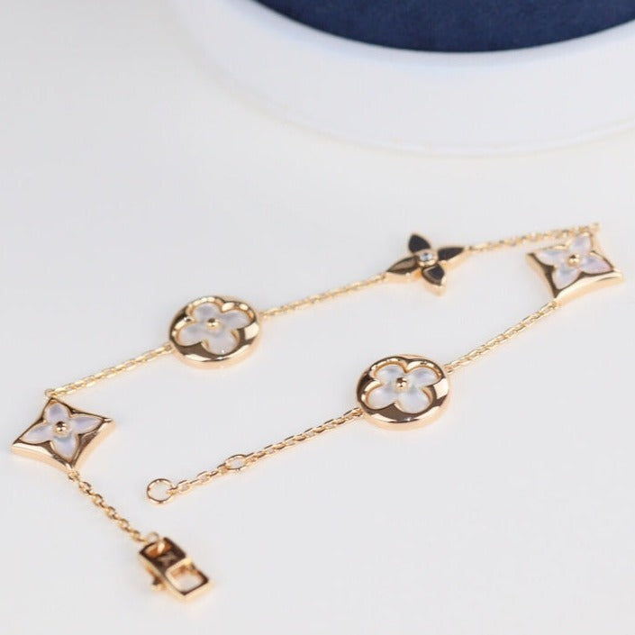 LOUIS VUITTON LEAF CLOVER BRACELET