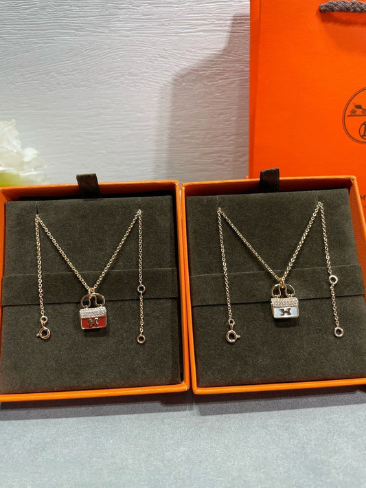 HERMES H CIRCE MOISSANITE PENDANT NECKLACE GOLD