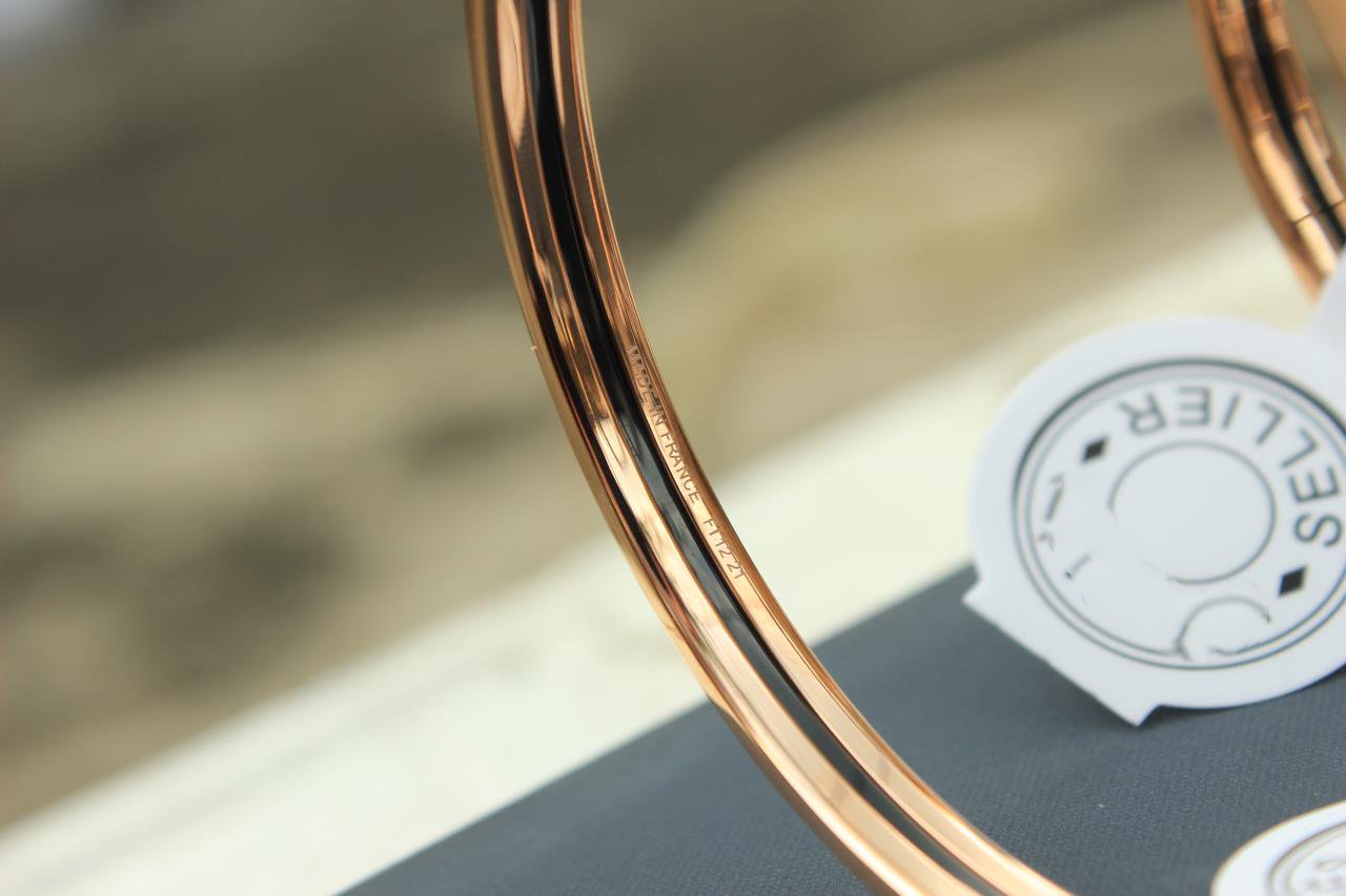 HERMES HM UNI BANGLE BAG