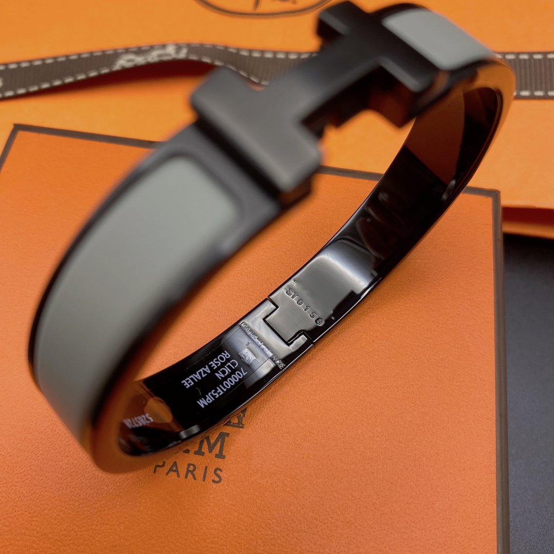 HERMES CLIC HM SO BLACK GREY BRACELET