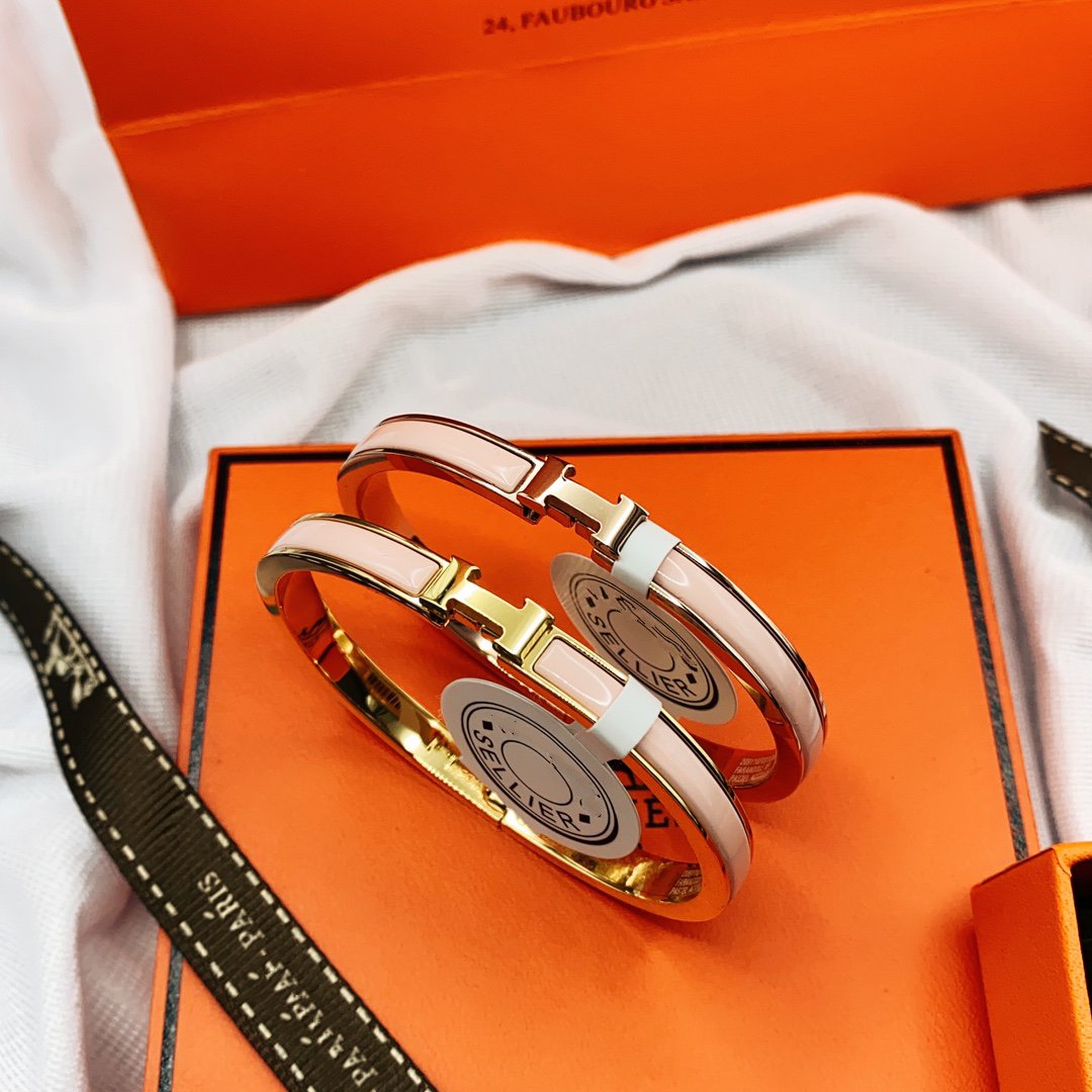 HERMES CLASSIC HM CLIC PINK 8MM ENAMEL BRACELET