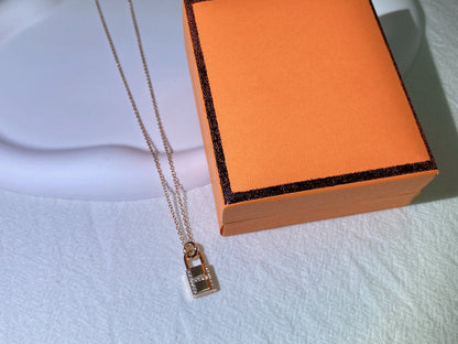 HERMES HM ADVANCED NICHE LOCK HEAD NECKLACE DIAMONDS