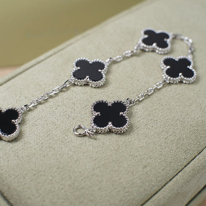 VCA CLOVER 5 MOTIF ONYXS BRACELET COLLECTION