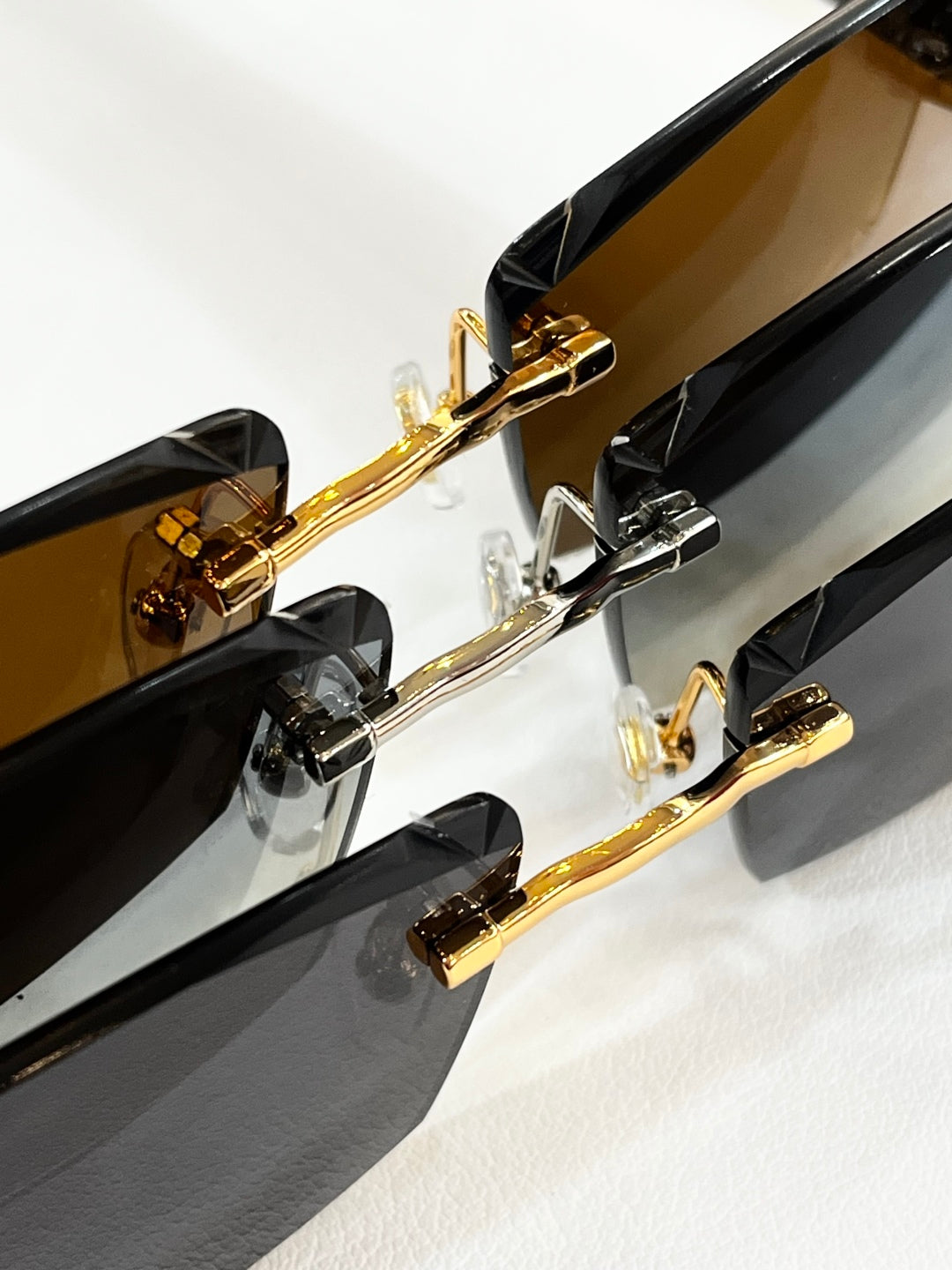 CARTIER RIMLESS RECTANGULAR FRAME SUNGLASSES CT0612S IN METAL