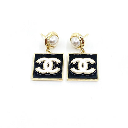 18K  Chanel Square Pearl Pendant Earrings