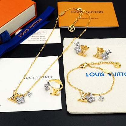 18K Louis Vuitton Gram Ring