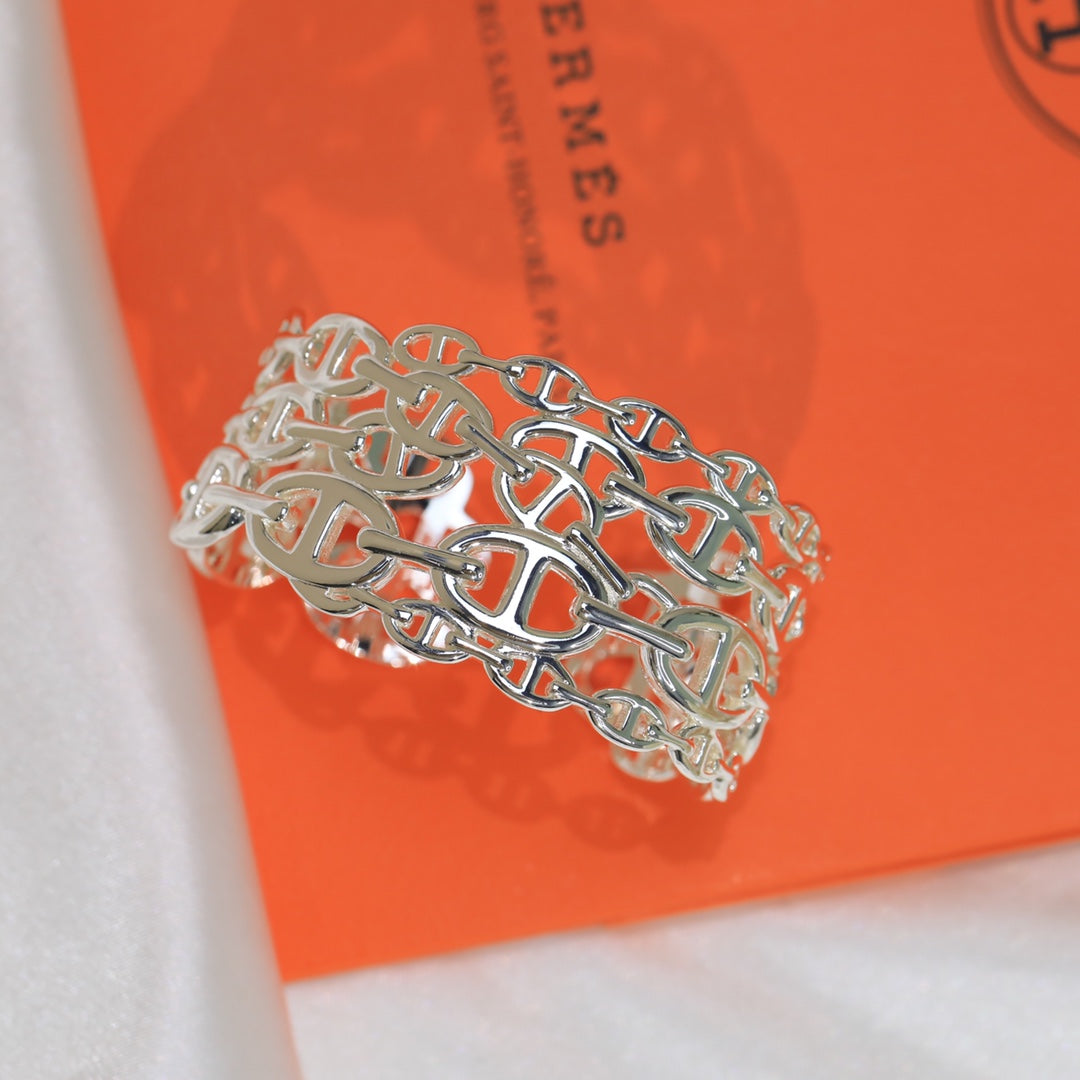 18K Chaine D'Ancre Wide Cutwork Hermes Bracelet