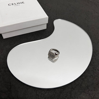 18K Celine Vintage Ring