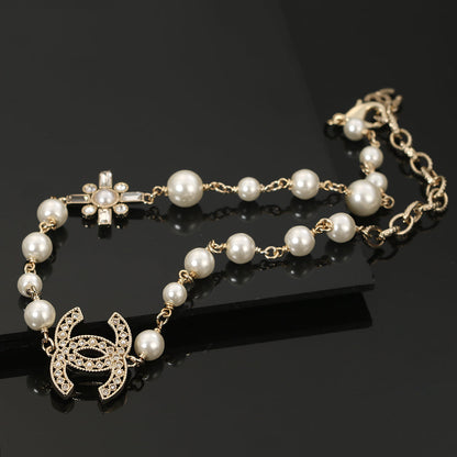 18K  Chanel Flower Pearls Necklace