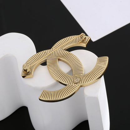 18K  Chanel Diamond Brooch