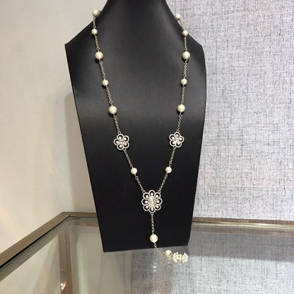 18K  Chanel Flowers Pearl Long Necklace