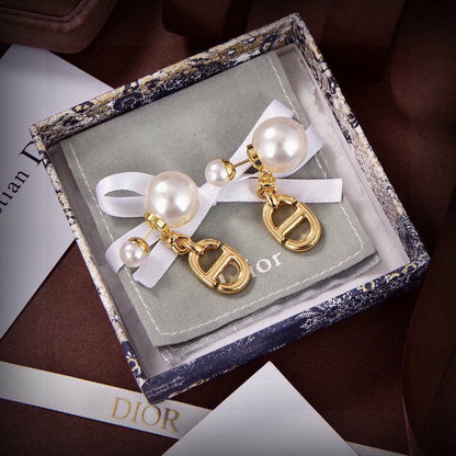 18K Dior Pearls Earrings