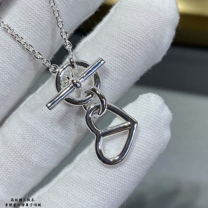 18K Cache-coeur Amulette Pendant Hermes Necklace