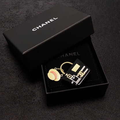 18K  Chanel Bag Brooch