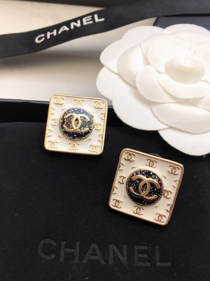 18K Vintage  Chanel Earrings