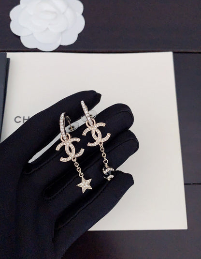 18K  Chanel Pearl Long Pendant Earrings