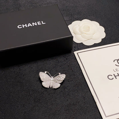 18K  Chanel Butterfly Diamonds Brooch