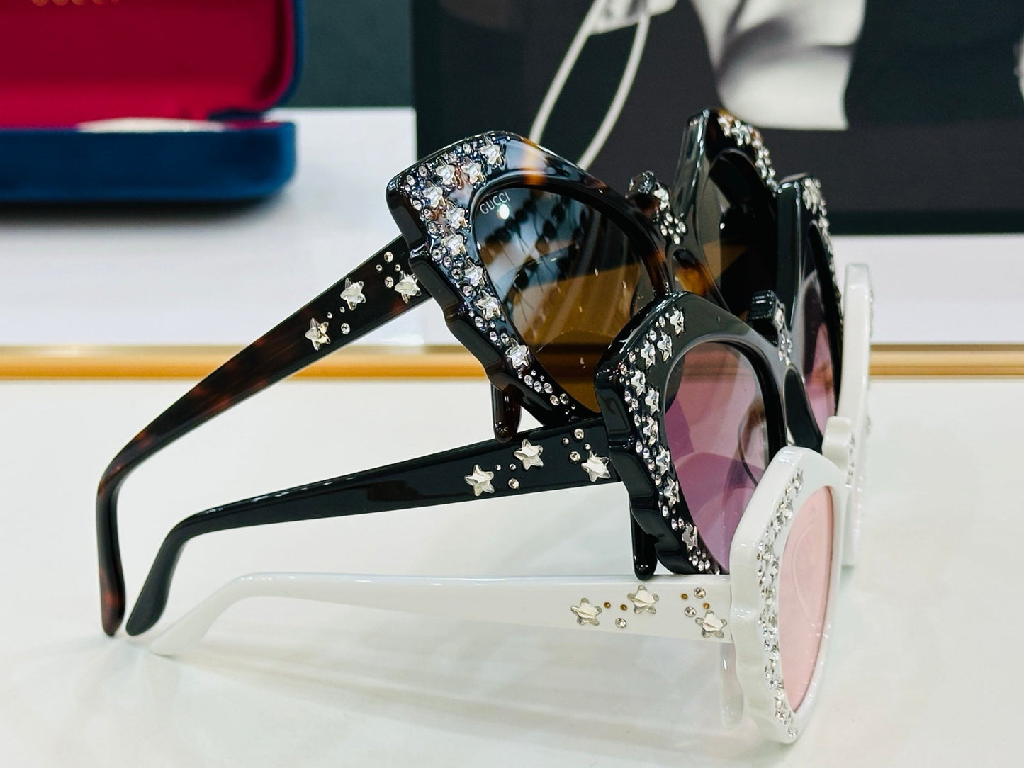 GUCCI CRYSTAL STUDDED CAT EYE FRAME SUNGLASSES GG1095S IN ACETATE