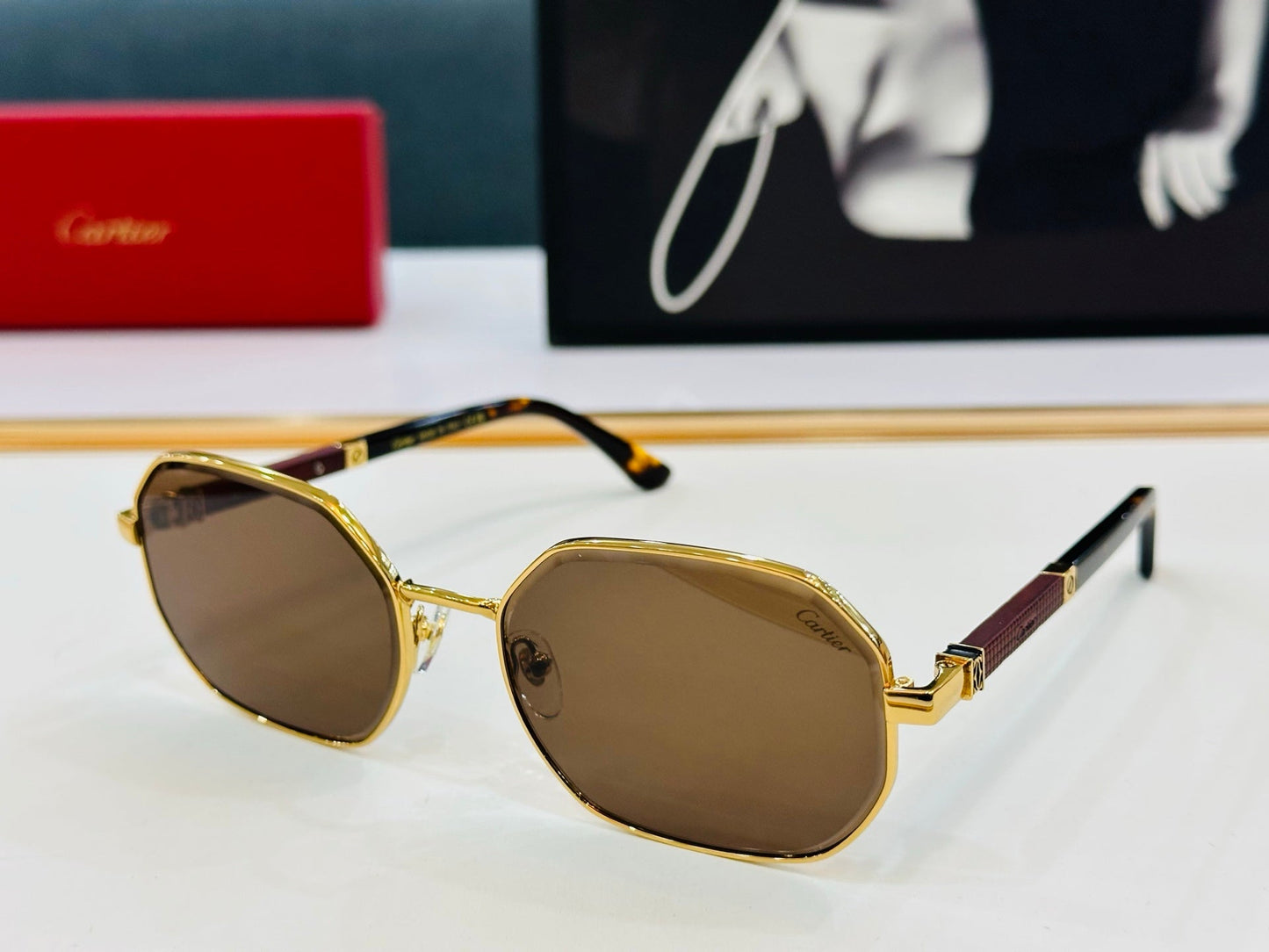 CARTIER PREMIÈRE GEOMETRIC FRAME SUNGLASSES CT0492S IN METAL