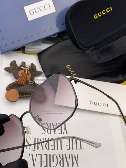 GUCCI SPECIALIZED FIT ROUND FRAME SUNGLASSES 8660 IN METAL