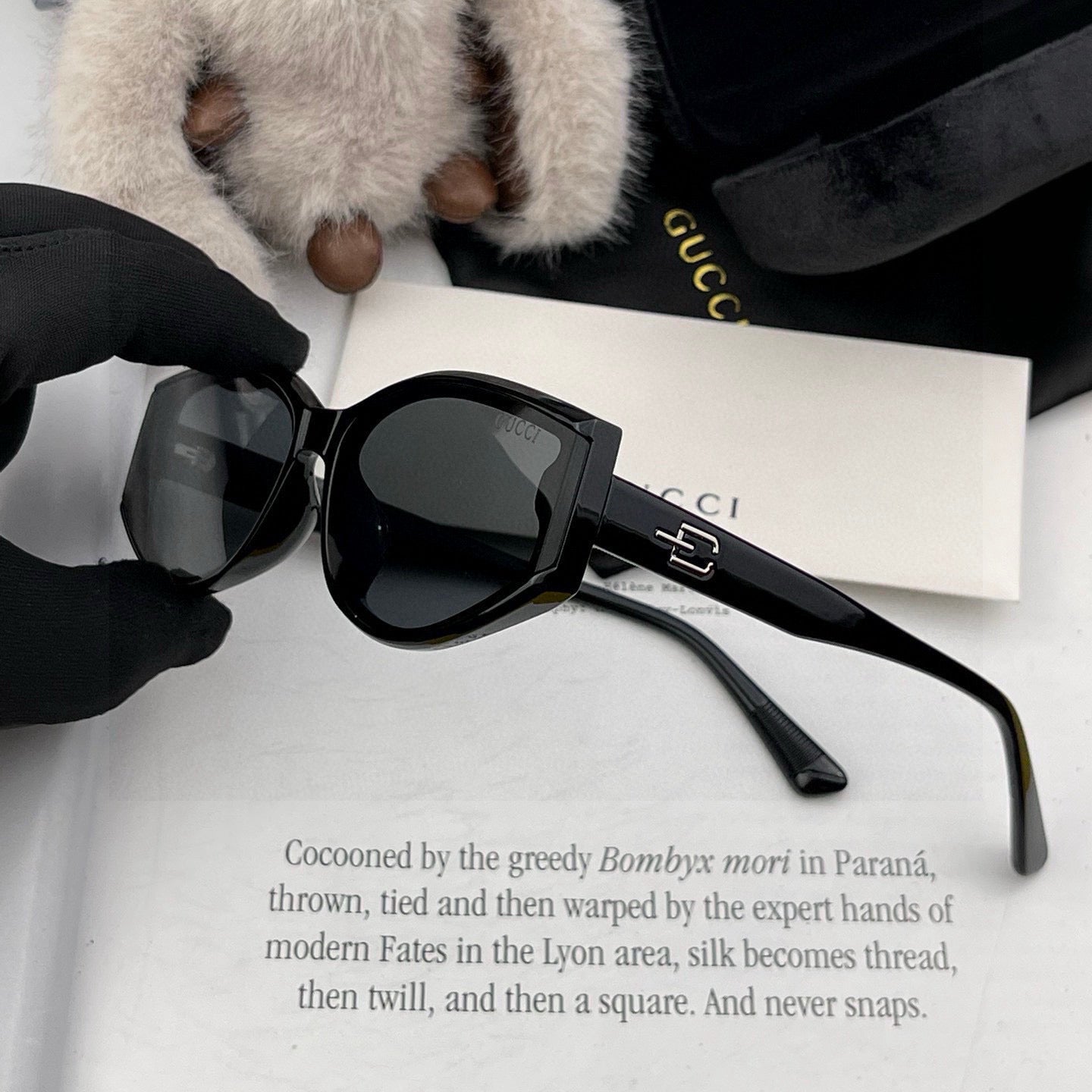 GUCCI GEOMETRIC FRAME SUNGLASSES G7315 IN ACETATE