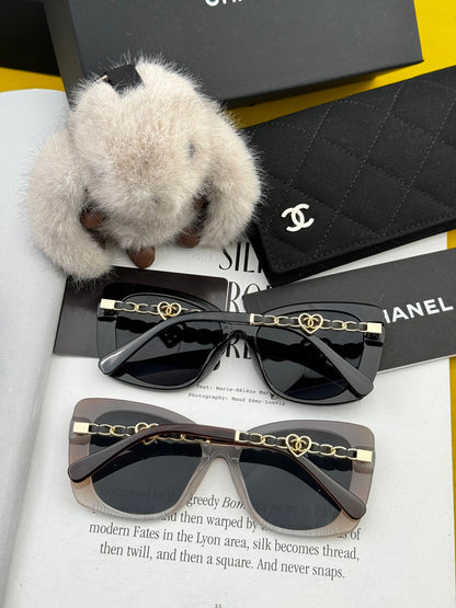 CHANEL SQUARE SUNGLASSES CH25801 IN ACETATE HEART CHAIN METAL