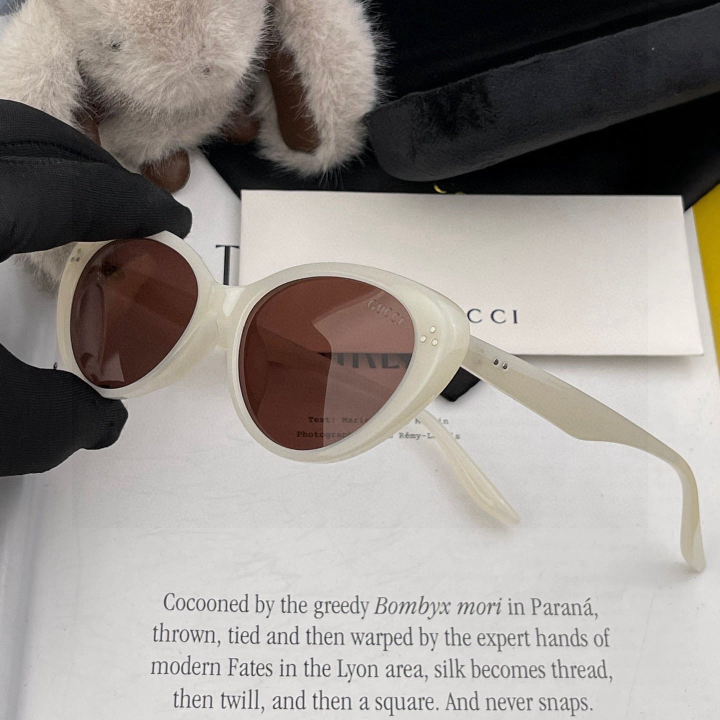 GUCCI CAT EYE FRAME SUNGLASSES G6581 IN ACETATE
