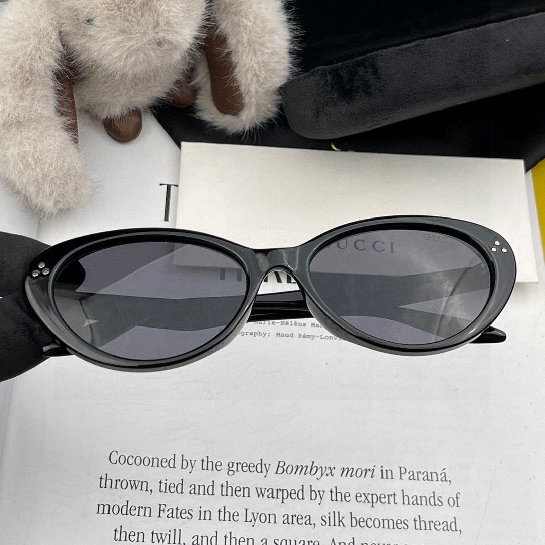 GUCCI CAT EYE FRAME SUNGLASSES G6581 IN ACETATE
