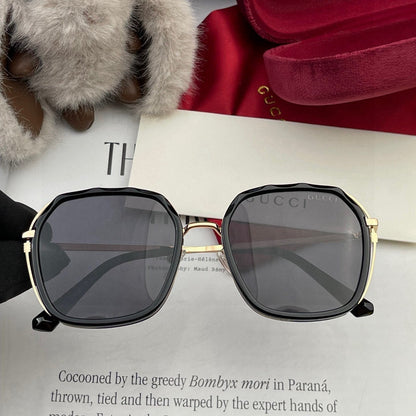 GUCCI SQUARE FRAME SUNGLASSES G6581 IN ACETATE AND METAL