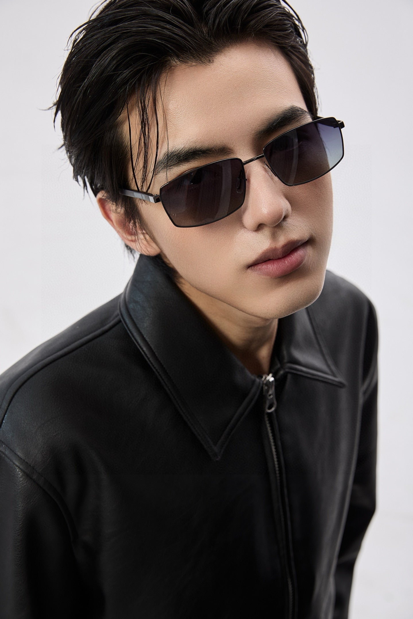 GUCCI RECTANGULAR FRAME SUNGLASSES G51806 IN METAL