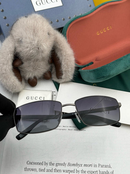 GUCCI RECTANGULAR FRAME SUNGLASSES G51806 IN METAL