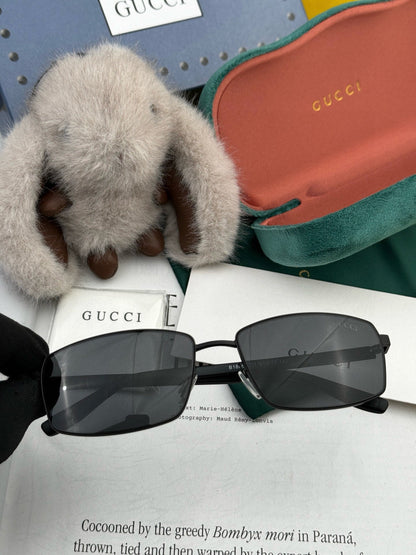 GUCCI RECTANGULAR FRAME SUNGLASSES G51806 IN METAL