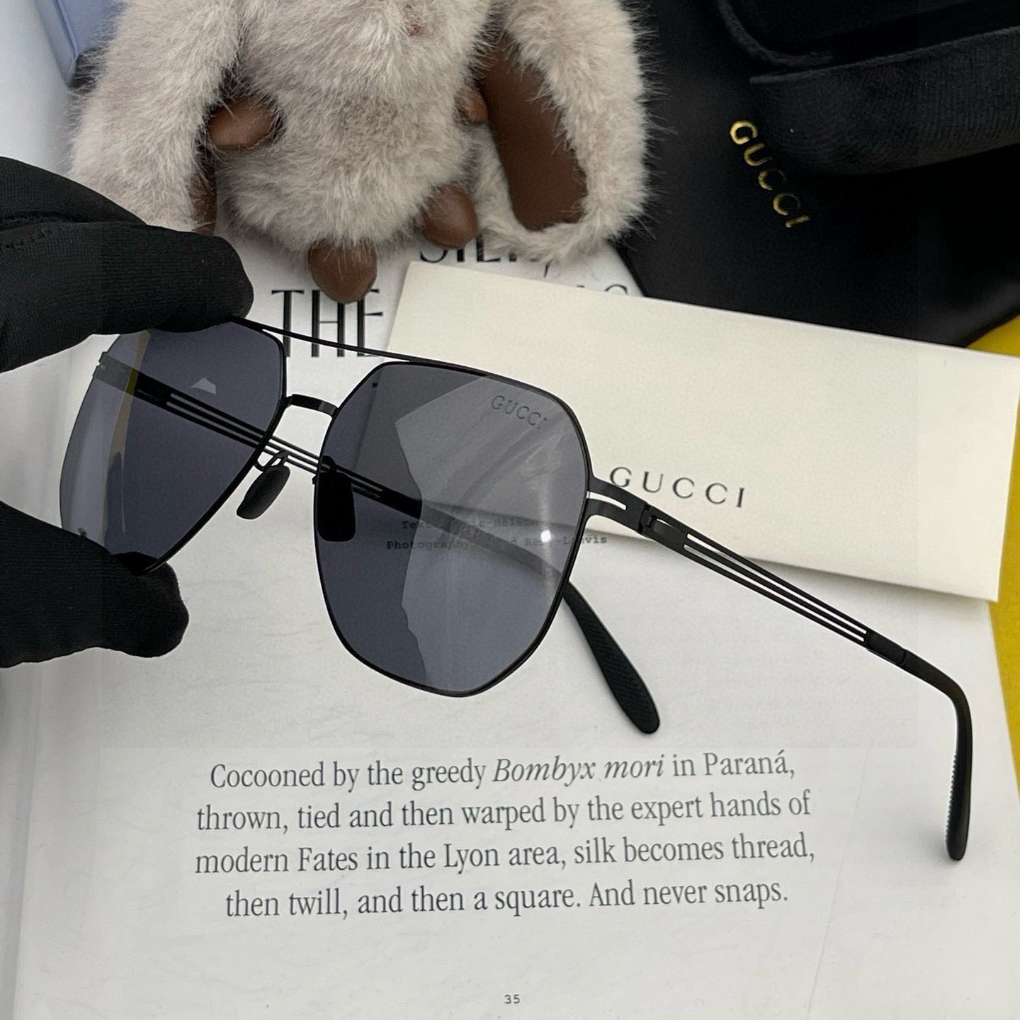GUCCI NAVIGATOR FRAME SUNGLASSES 7515 IN METAL