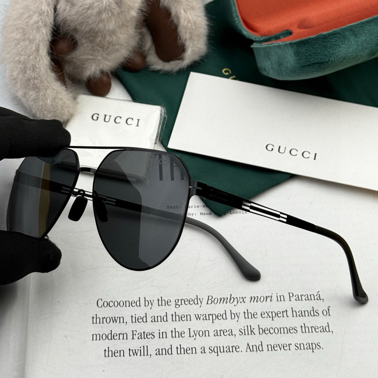 GUCCI AVIATOR FRAME SUNGLASSES G8882 IN METAL