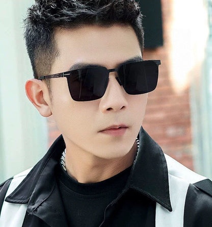 GUCCI RECTANGULAR FRAME SUNGLASSES 1862 IN METAL